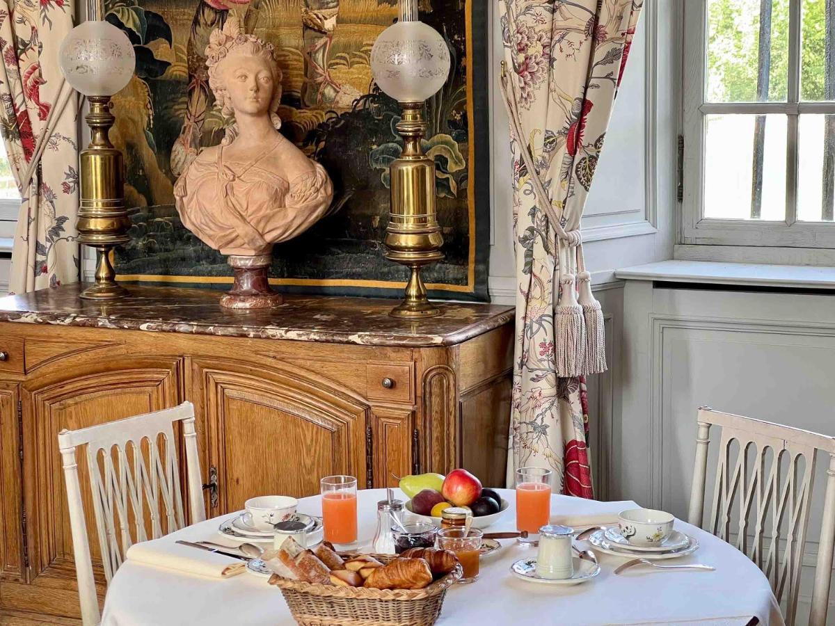 Chateau De La Riviere Pontgouin Екстериор снимка